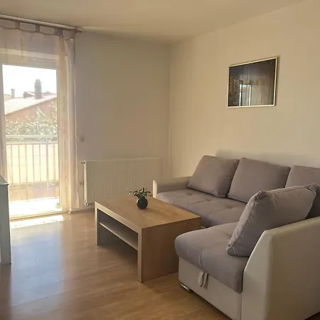 Apartament Lipa *