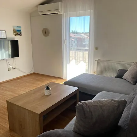 Apartament Lipa *