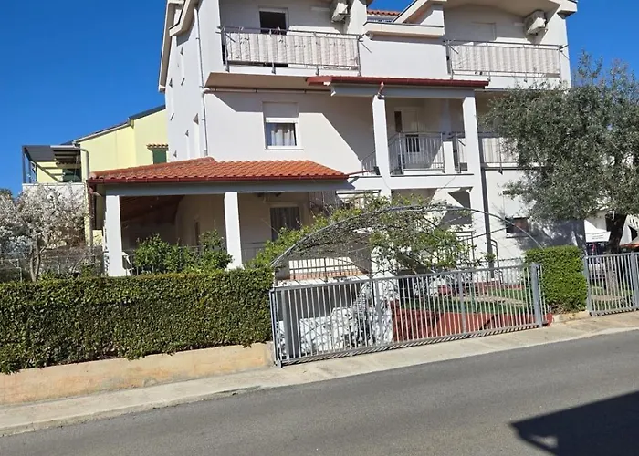 דירה Lipa זאדאר